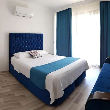 Amsterdam Boutique Kusadası